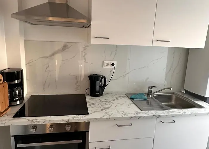 Moebilierte Monteurunterkunft In Wolfsburgs Zentrum 1 *